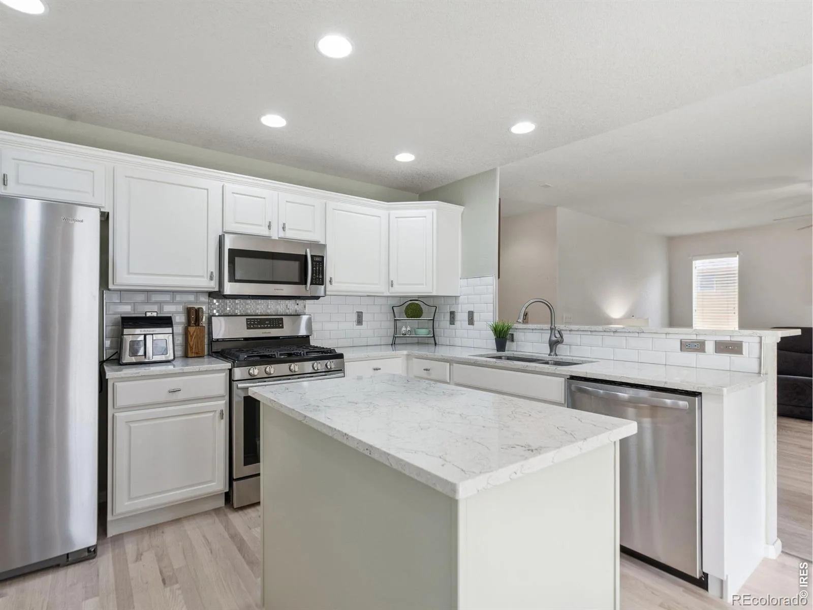 12651 James Circle Broomfield CO 80020 MLS #RECIR1061982 06172026060447 1600 4