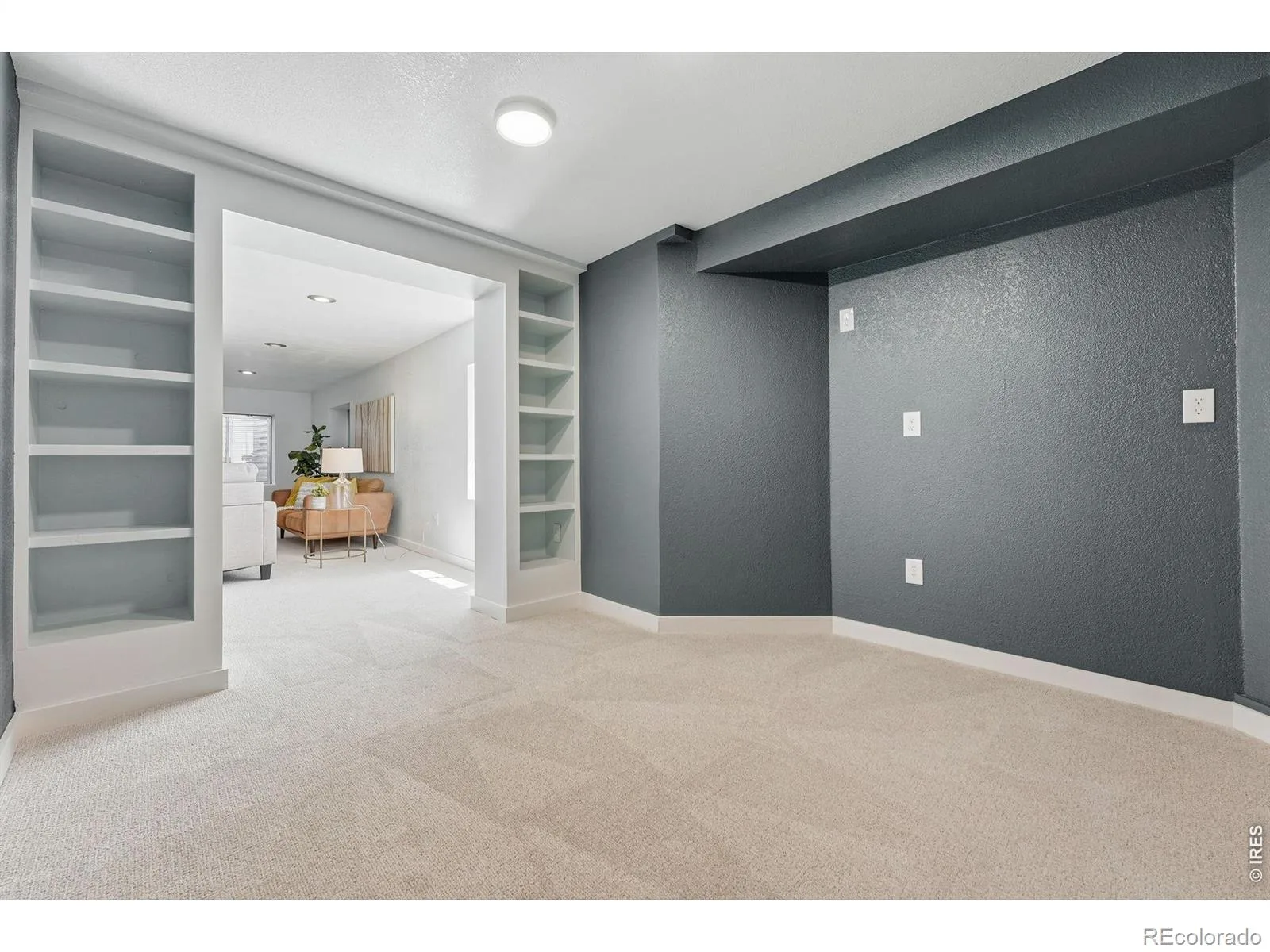 1604 Naples Lane Longmont CO 80503 MLS #RECIR1062084 06182026000130 1600 29