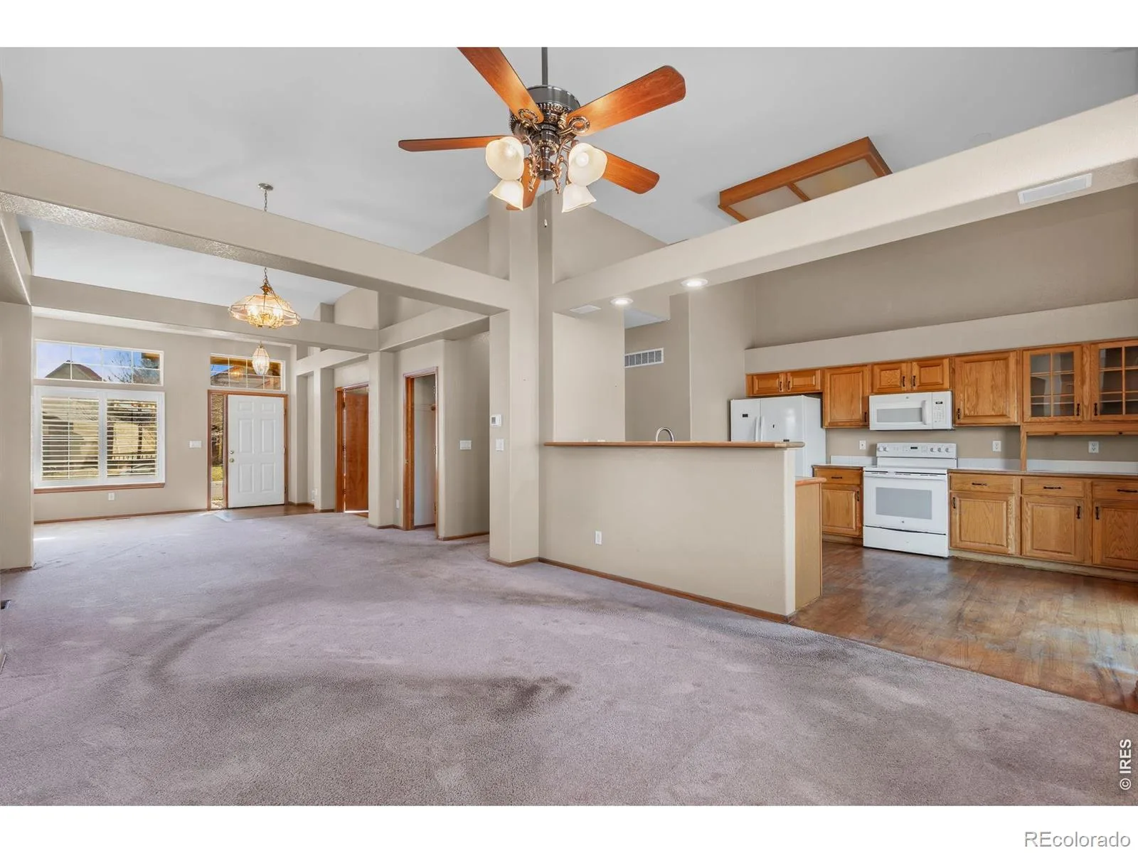 15731 W 64th Place Arvada CO 80007 | MLS #RECIR1062152 06192026041355 1600 6