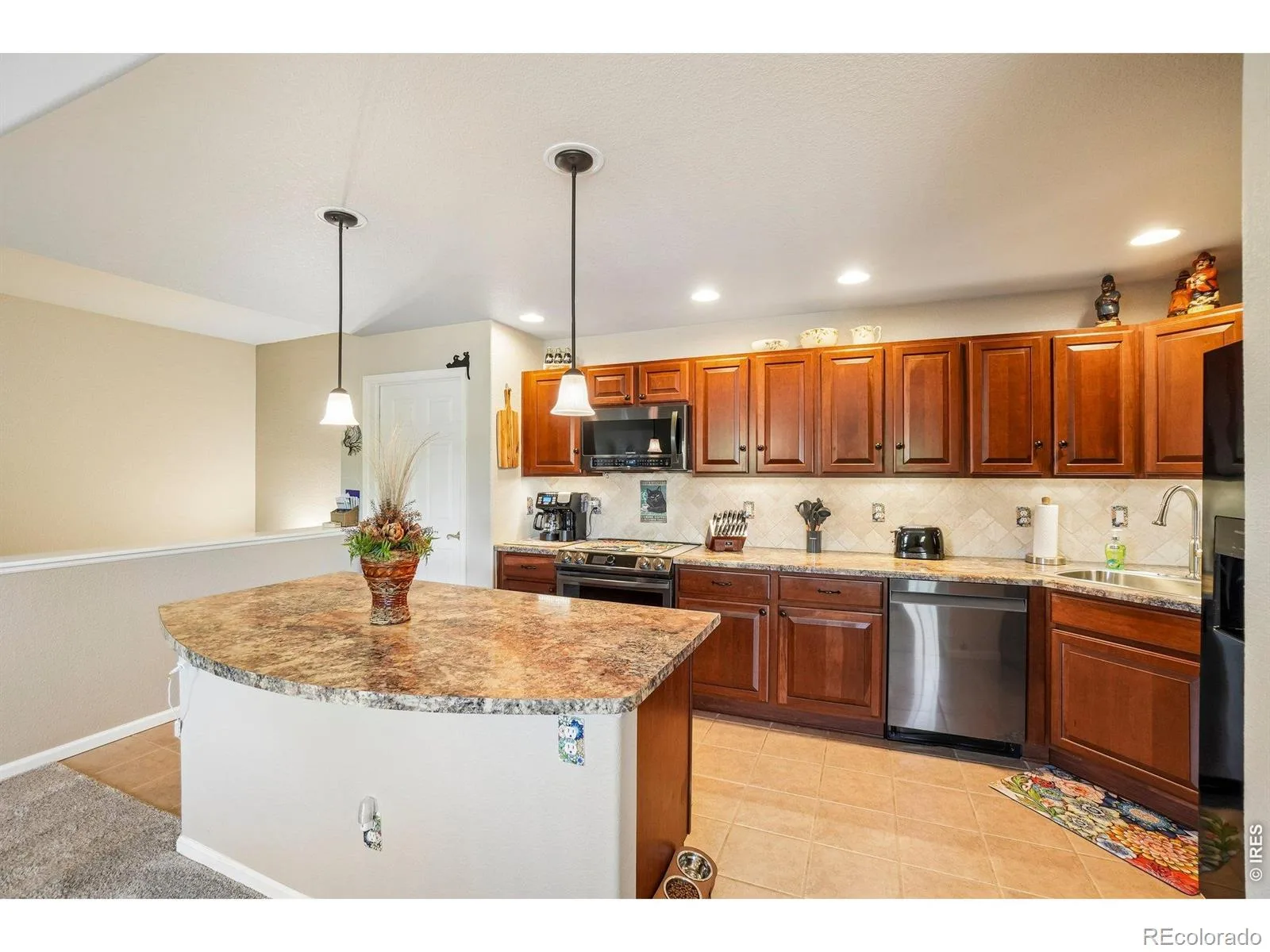 1703 Whitehall Drive #8C Longmont CO 80504 | MLS #RECIR1062162 06182026235446 1600 17