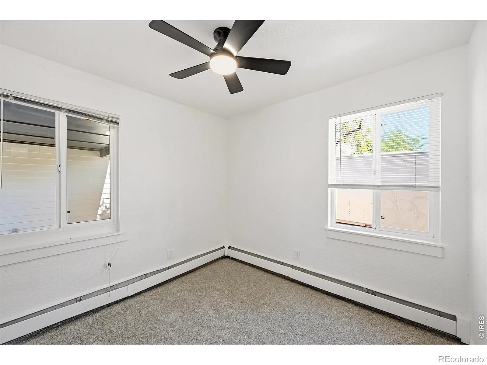 1902 Kenton Street Aurora CO 80010 | MLS #RECIR1062208 08112026003748 1600 14