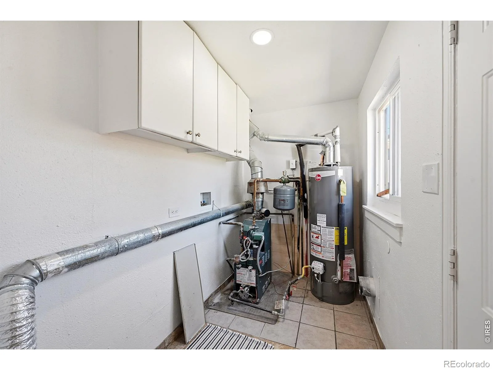 1902 Kenton Street Aurora CO 80010 | MLS #RECIR1062208 08112026003748 1600 20