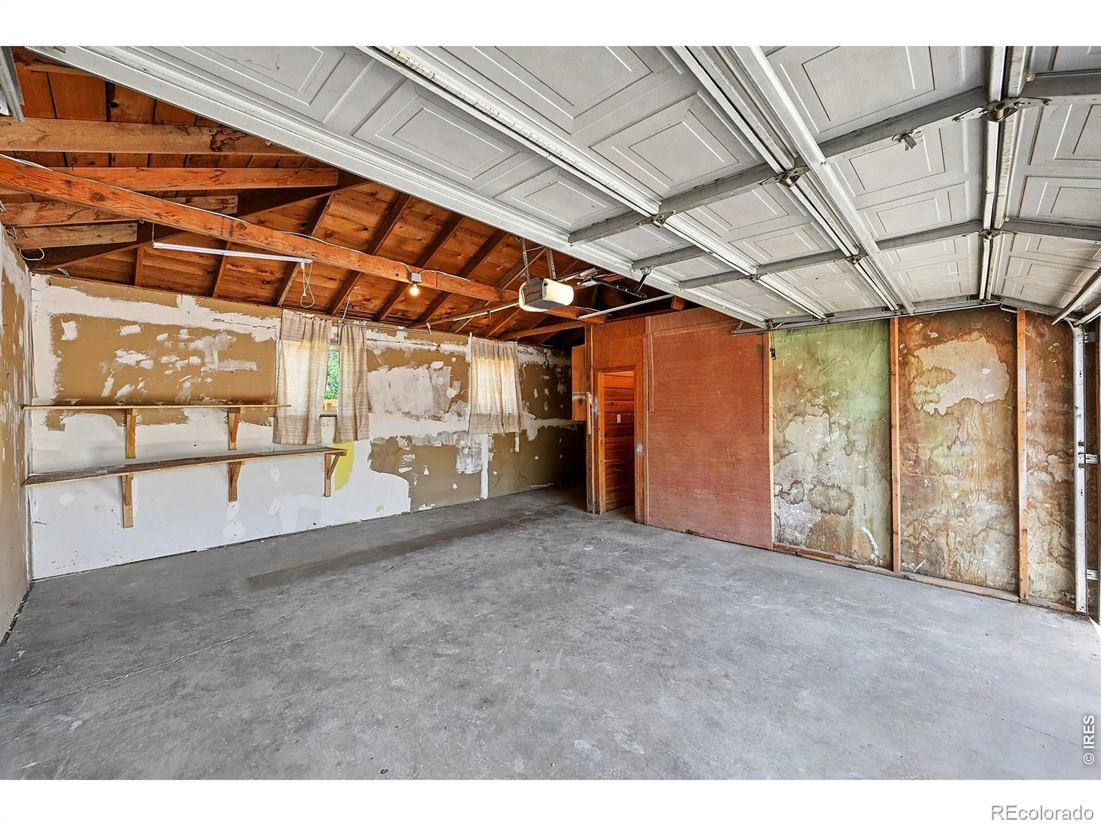 1902 Kenton Street Aurora CO 80010 | MLS #RECIR1062208 08112026003748 1600 25