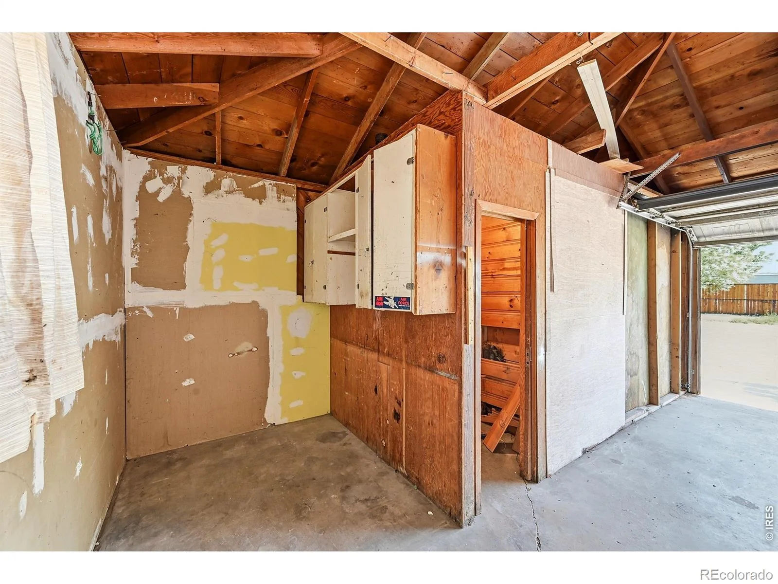 1902 Kenton Street Aurora CO 80010 | MLS #RECIR1062208 08112026003748 1600 27