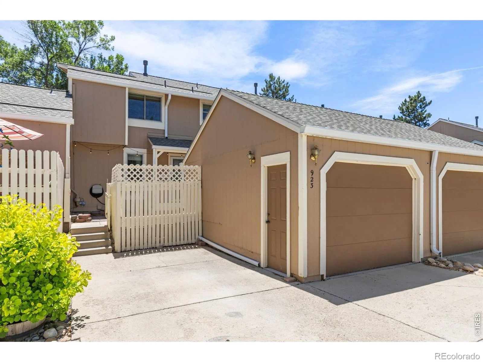 923 Reynolds Farm Lane Longmont CO 80503 | MLS #RECIR1062325 07152026092115 1600 1