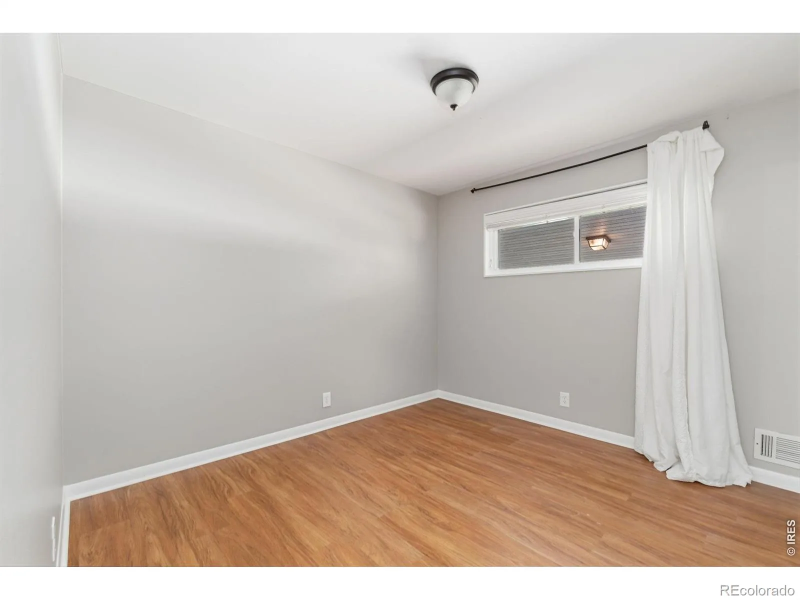 7270 Avrum Drive Denver CO 80221 | MLS #RECIR1062335 06202026011148 1600 13