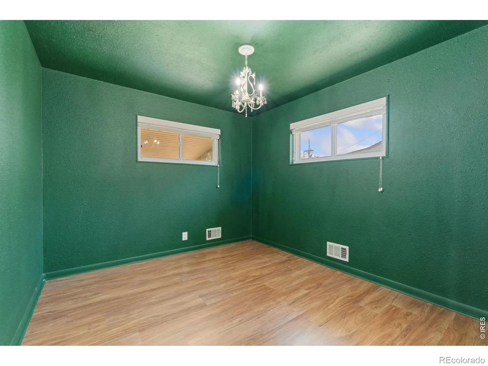 7270 Avrum Drive Denver CO 80221 | MLS #RECIR1062335 06202026011148 1600 21