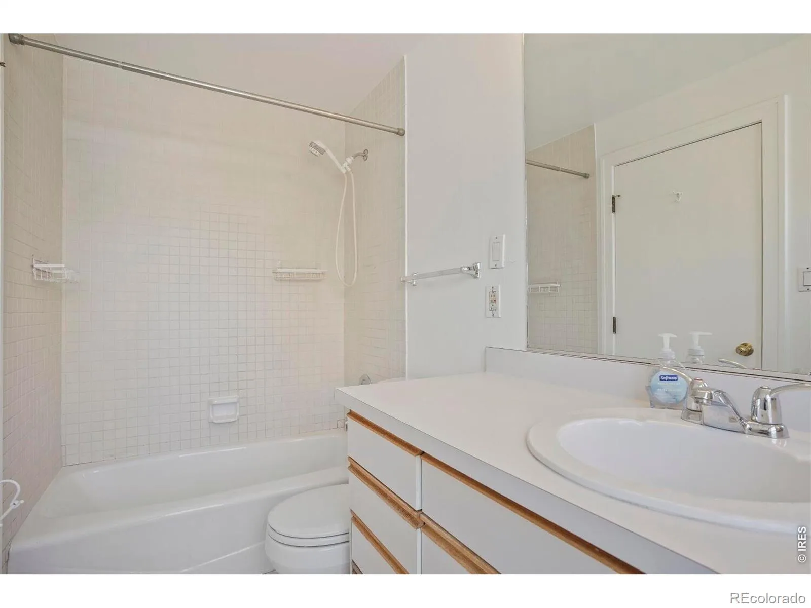 960 N Sherman Street #3E Denver CO 80203 MLS #RECIR1062375 06202026002140 1600 14