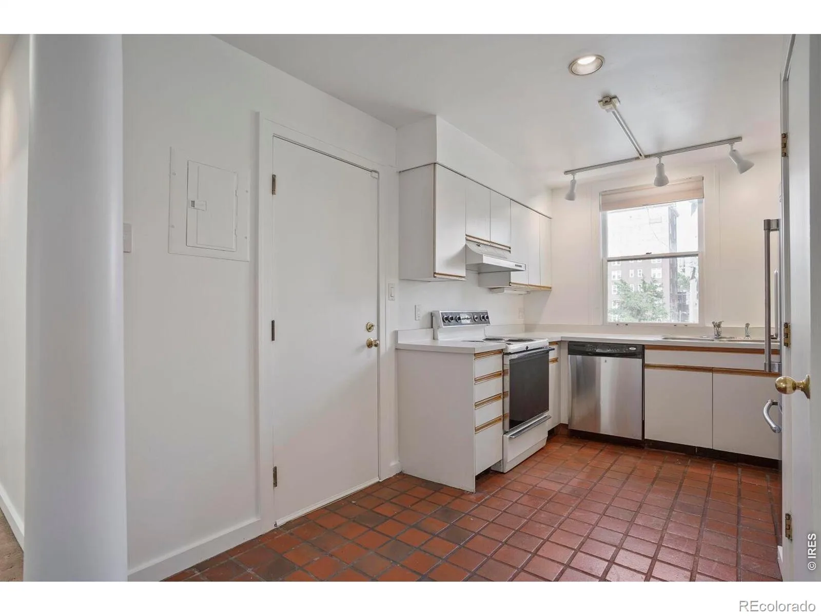 960 N Sherman Street #3E Denver CO 80203 MLS #RECIR1062375 06202026002140 1600 6