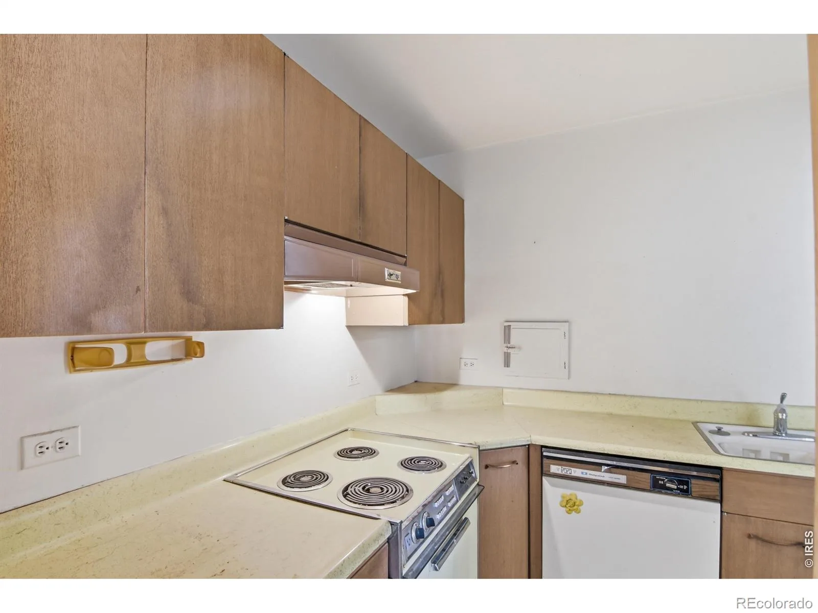 855 N Pennsylvania Street #301 Denver CO 80203 | MLS #RECIR1062392 08122026135619 1600 11
