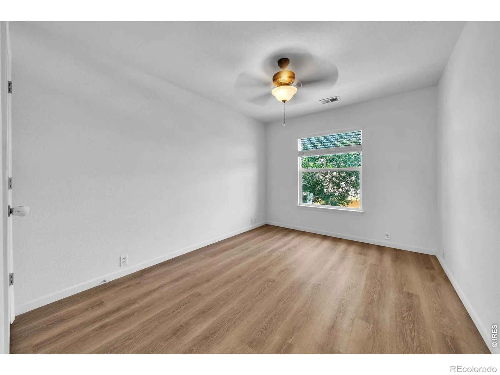 3382 E 123rd Avenue Thornton CO 80241 | MLS #REC7815766 08282026202220 1600 32