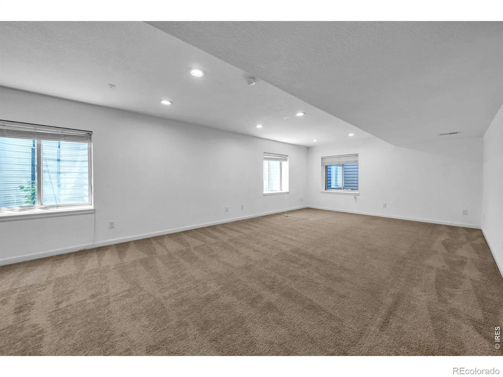 3382 E 123rd Avenue Thornton CO 80241 | MLS #REC7815766 08282026202220 1600 36