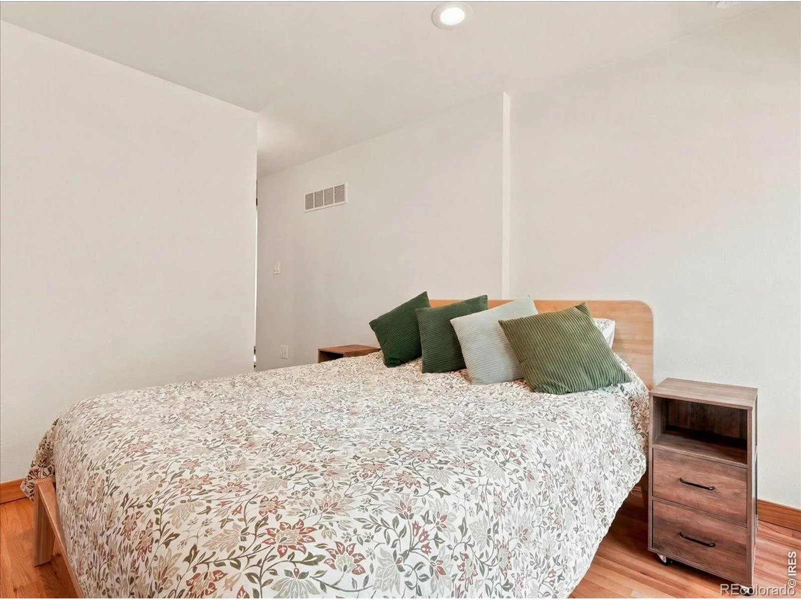 1580 S Garfield Street Denver CO 80210 MLS #RECIR1062687 06292026065444 1600 20