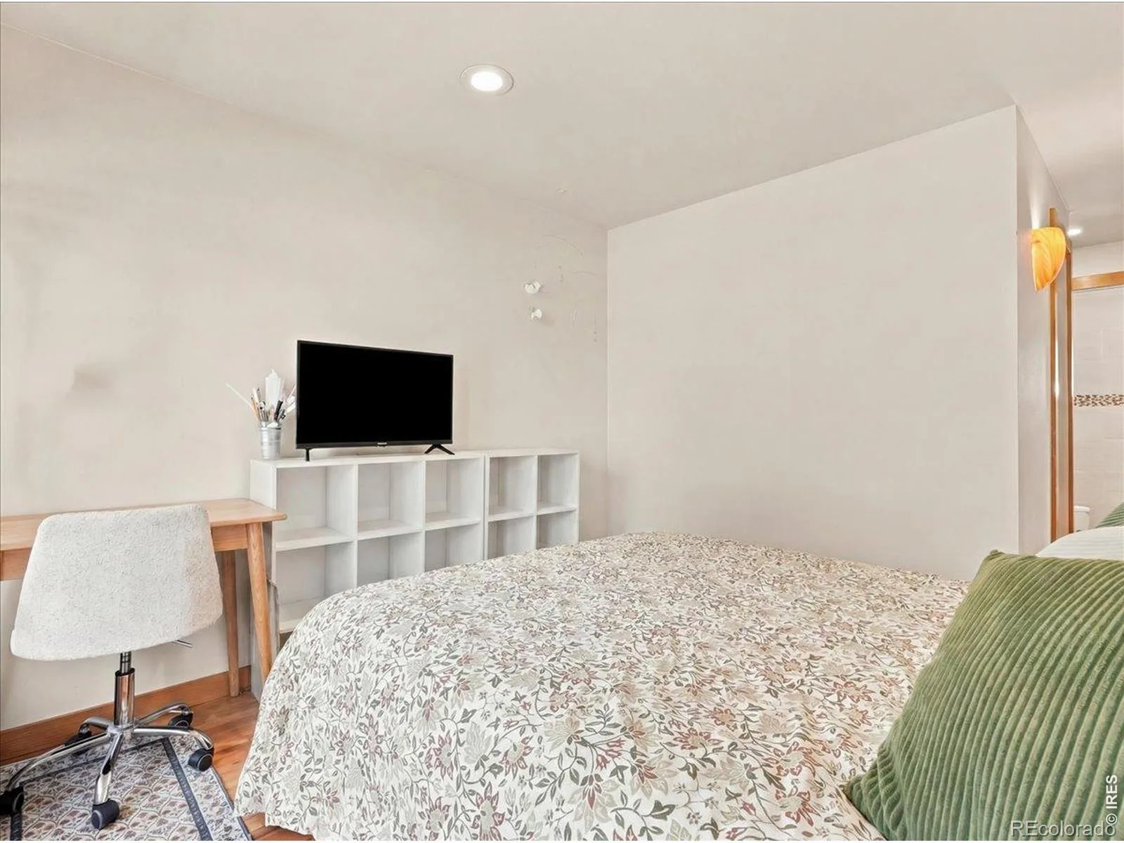 1580 S Garfield Street Denver CO 80210 MLS #RECIR1062687 06292026065444 1600 21