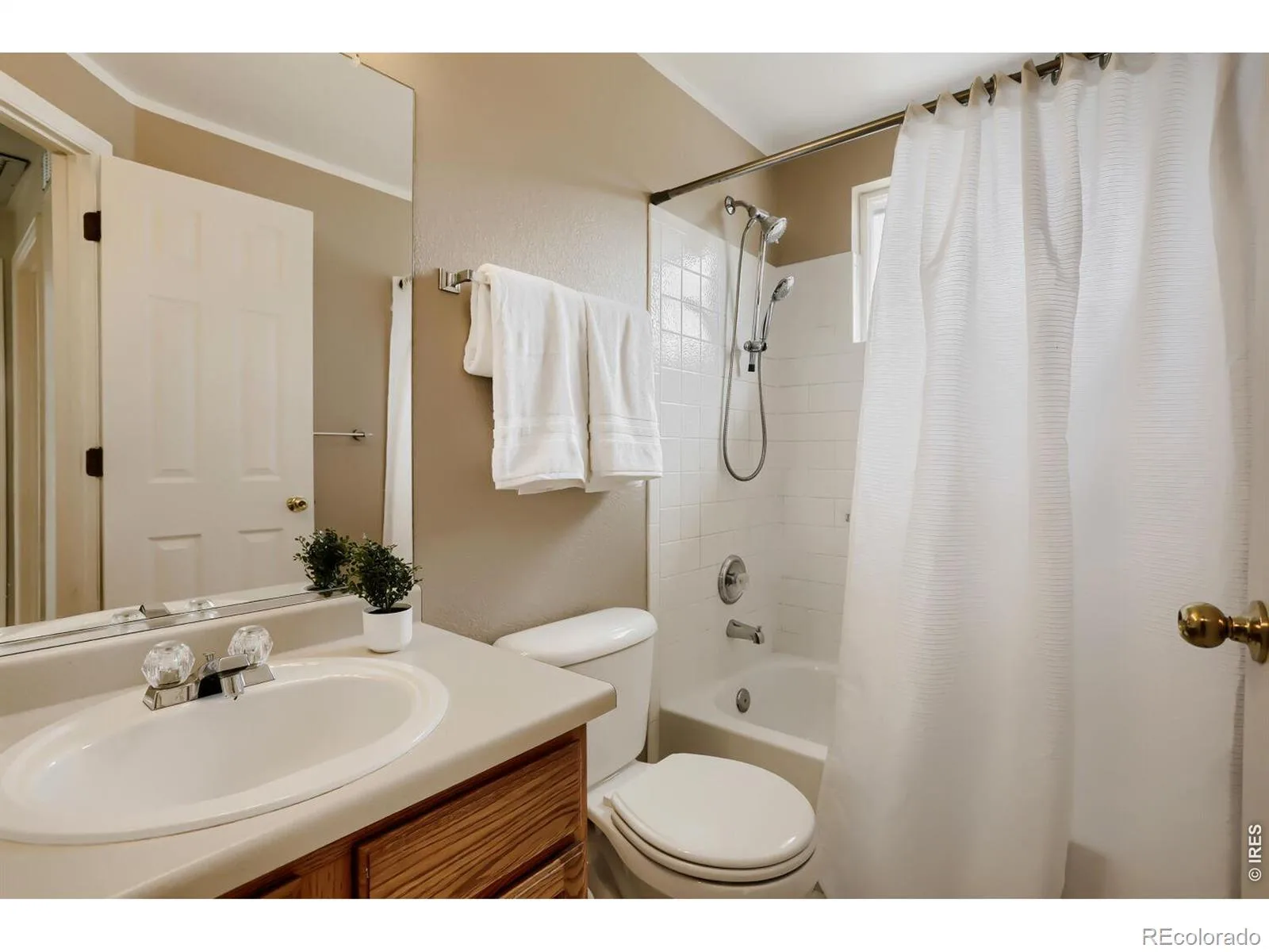 1512 Redtail Court Longmont CO 80504 | MLS #RECIR1062696 06272026223154 1600 21