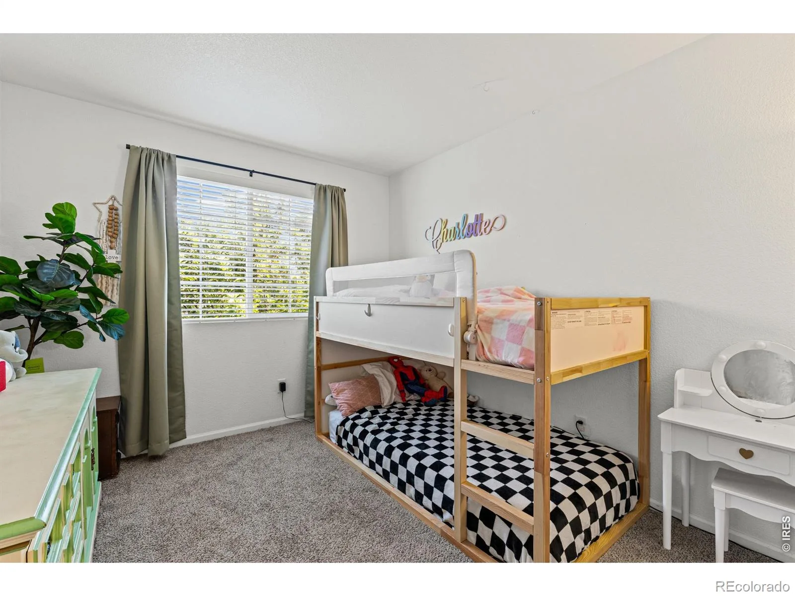 18132 E Linvale Drive Aurora CO 80013 | MLS #RECIR1062762 08112026110257 1600 26
