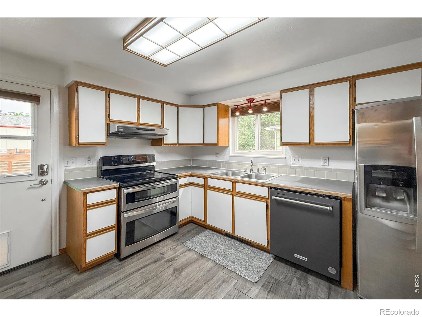 1739 Shavano Street Longmont CO 80504 | MLS #RECIR1062828 08282026003901 1600 10