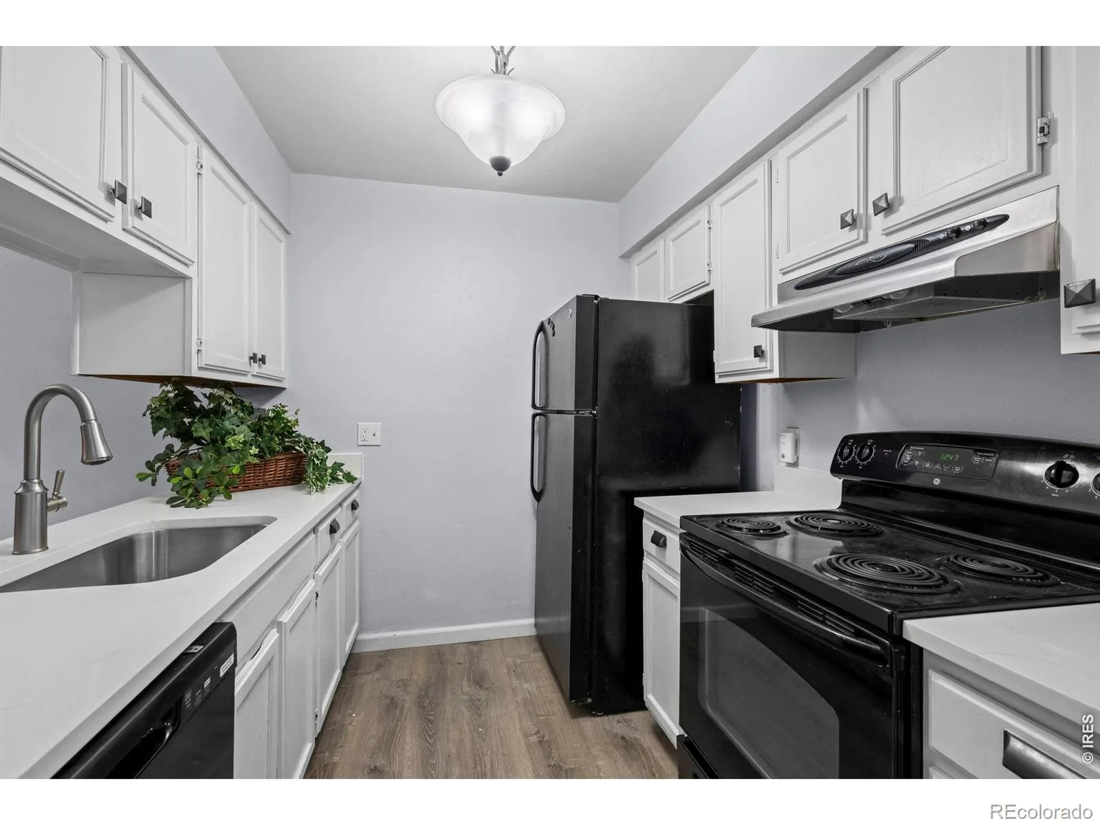 3121 S Tamarac Drive #106 #K Denver CO 80231 | MLS #RECIR1062835 08182026004238 1600 6
