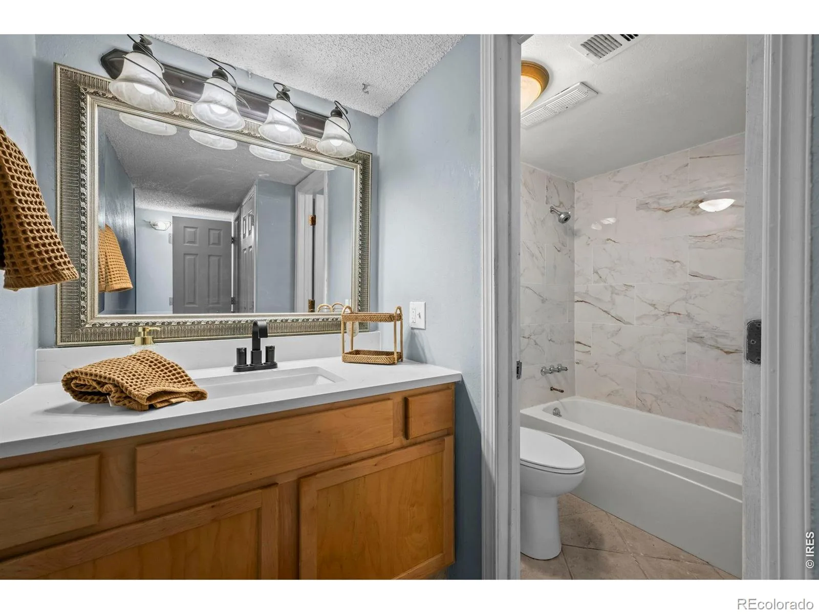 3121 S Tamarac Drive #106 #K Denver CO 80231 | MLS #RECIR1062835 08182026004238 1600 8