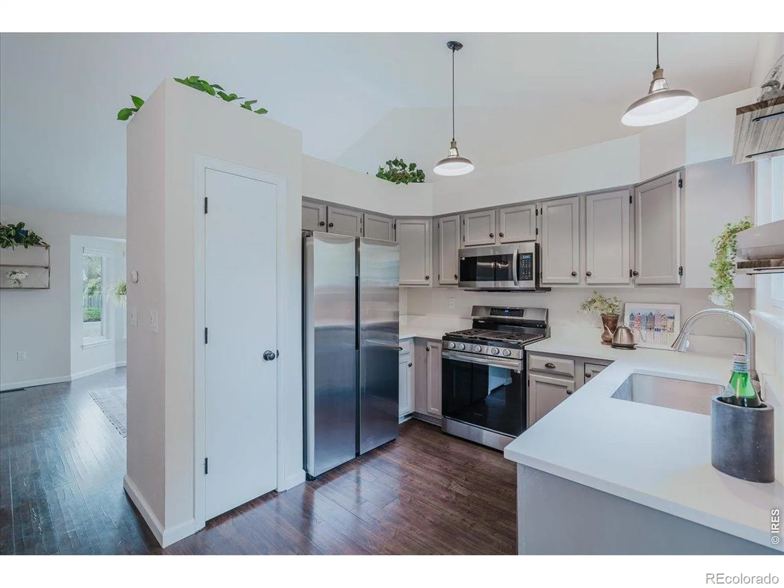 8433 Tabor Circle Arvada CO 80005 MLS #RECIR1062852 06272026005258 1600 4