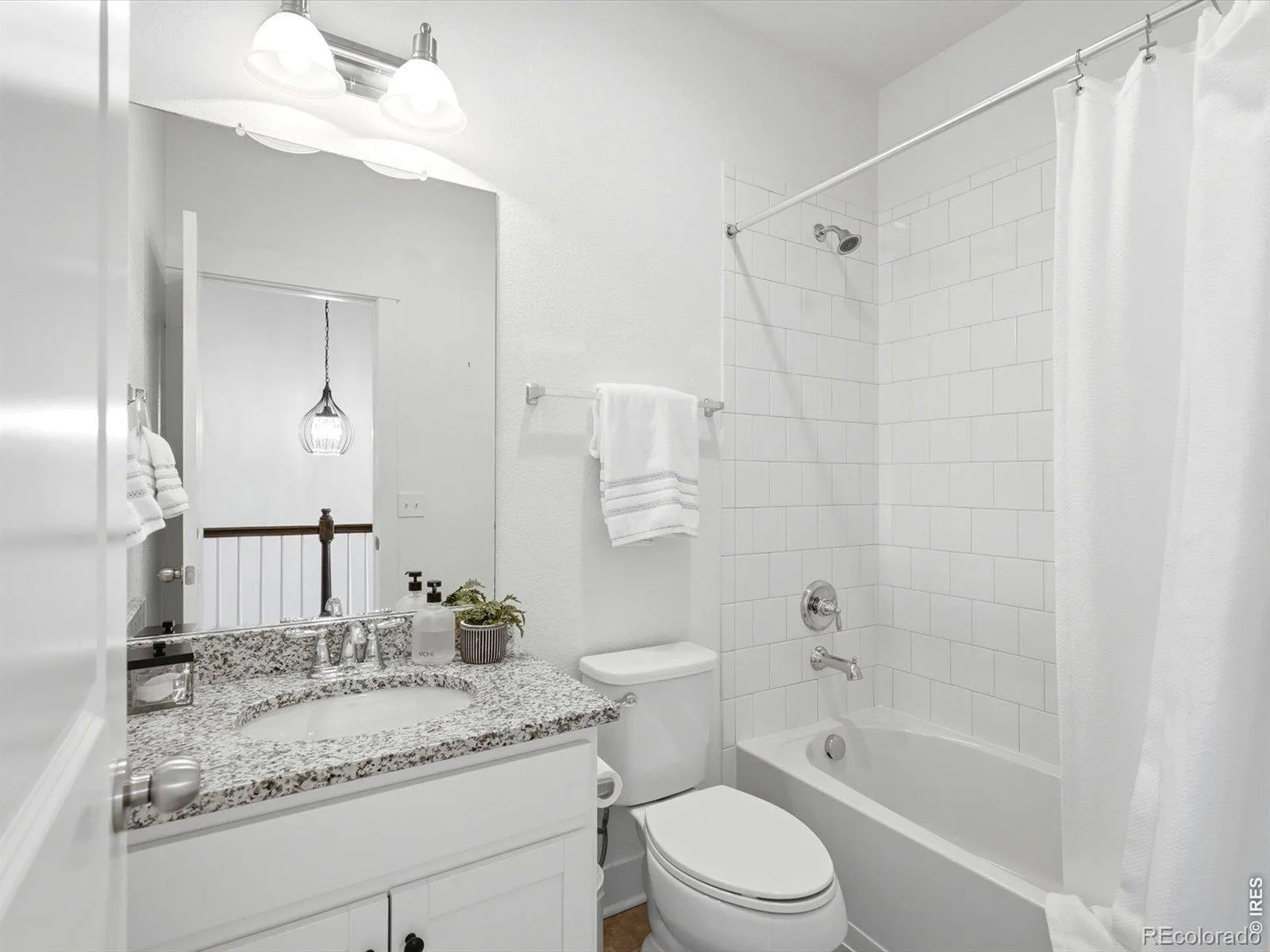 5769 Boston Street Denver CO 80238 | MLS #RECIR1062961 08292026001719 1600 26