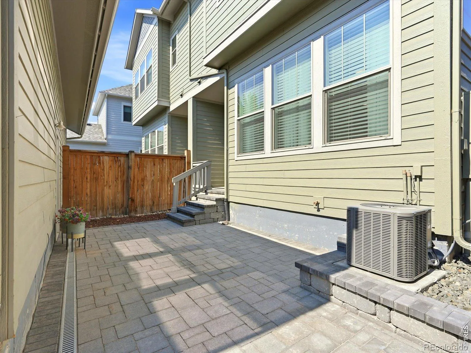 5769 Boston Street Denver CO 80238 | MLS #RECIR1062961 08292026001719 1600 31