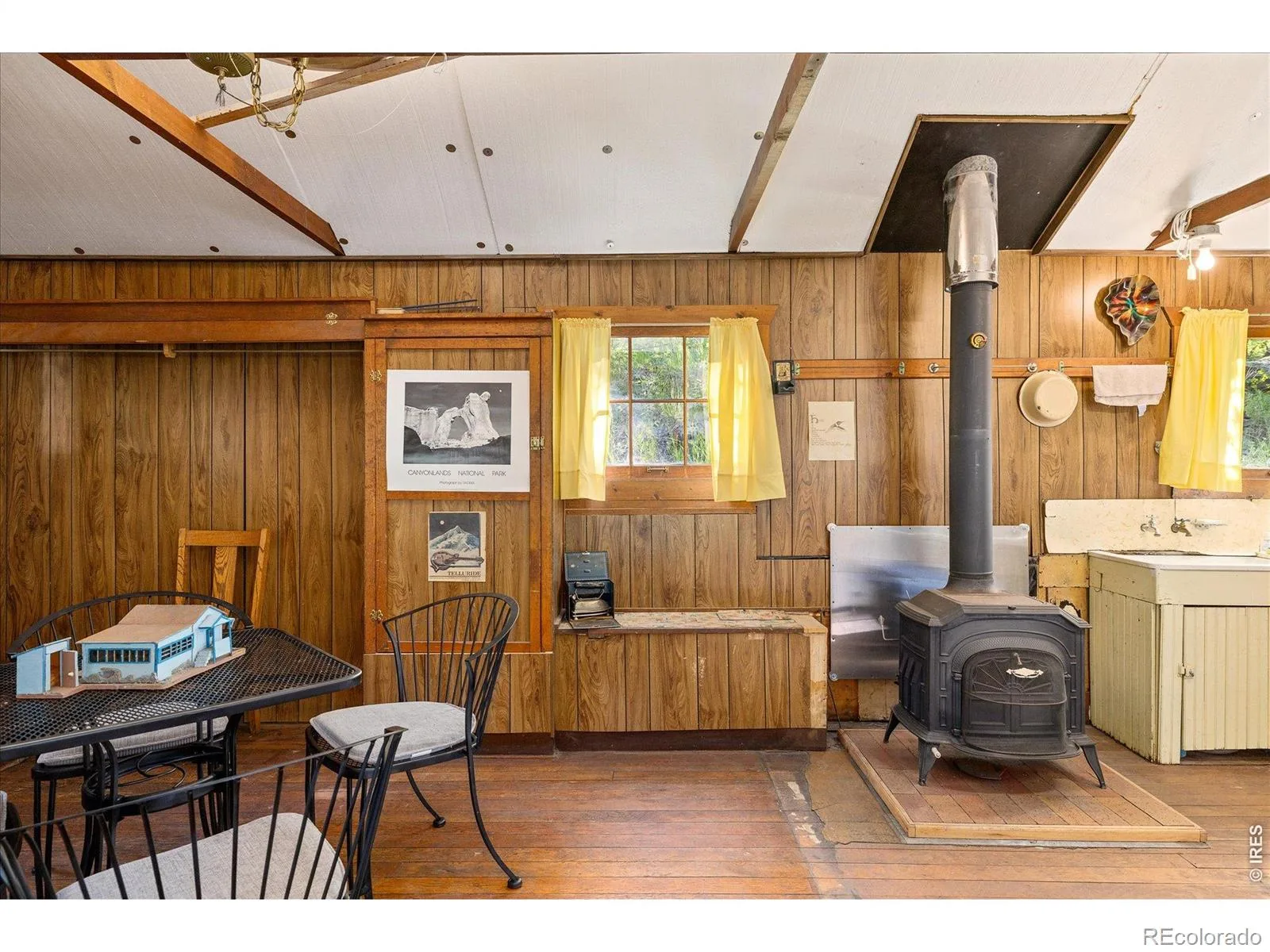 10763 Twin Spruce Road Golden CO 80403 | MLS #RECIR1062966 06282026173456 1600 15