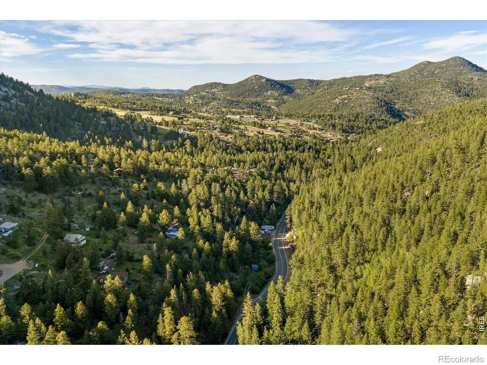 10763 Twin Spruce Road Golden CO 80403 | MLS #RECIR1062966 06282026173456 1600 38
