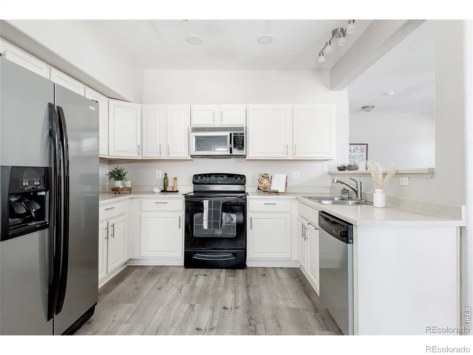 1509 S Florence Court #209 Aurora CO 80247 MLS #RECIR1063216 07022026174117 1600 5