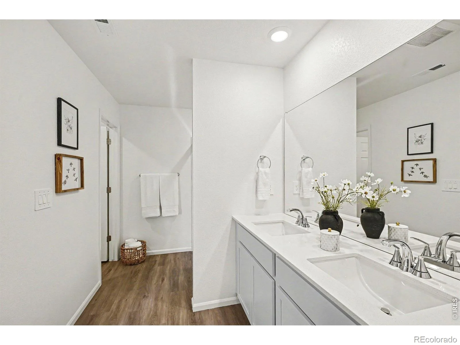 6545 N Nepal Street Aurora CO 80019 | MLS #RECIR1063217 07022026174122 1600 21