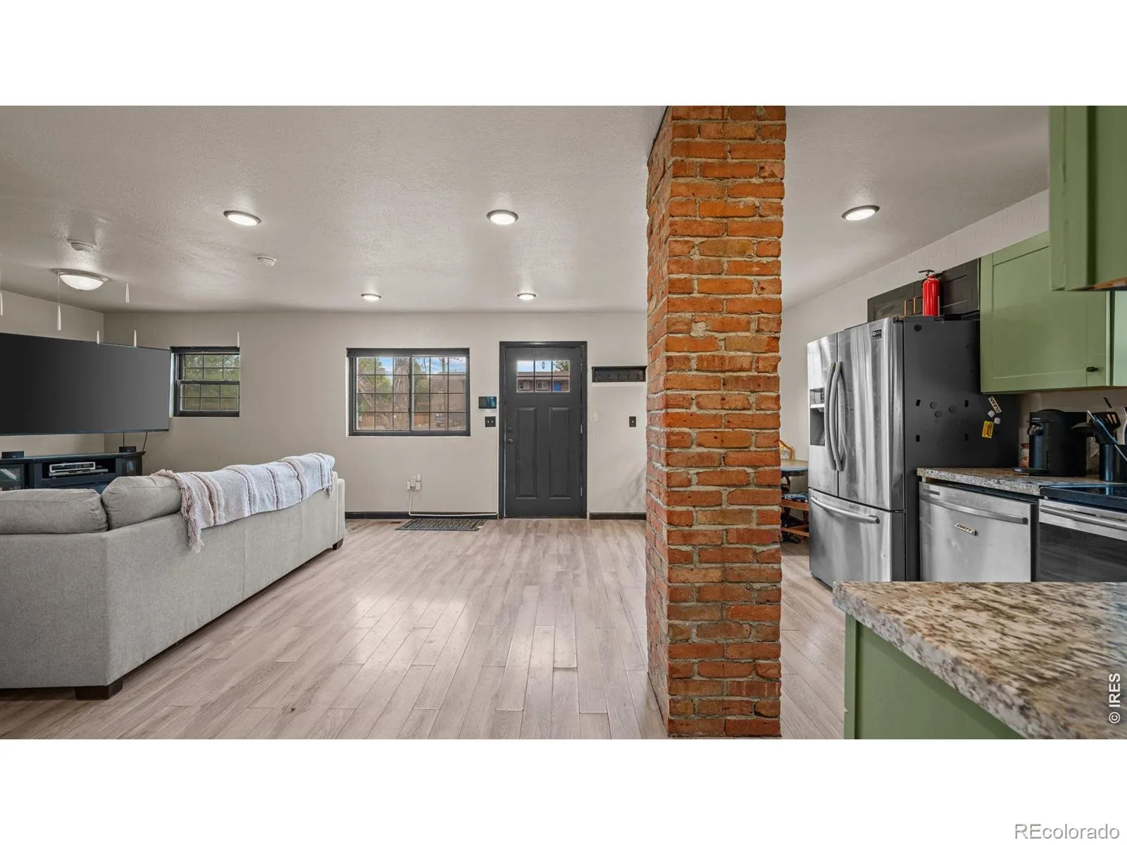 740 Depew Street Lakewood CO 80214 | MLS #REC3875374 07042026002622 1600 12