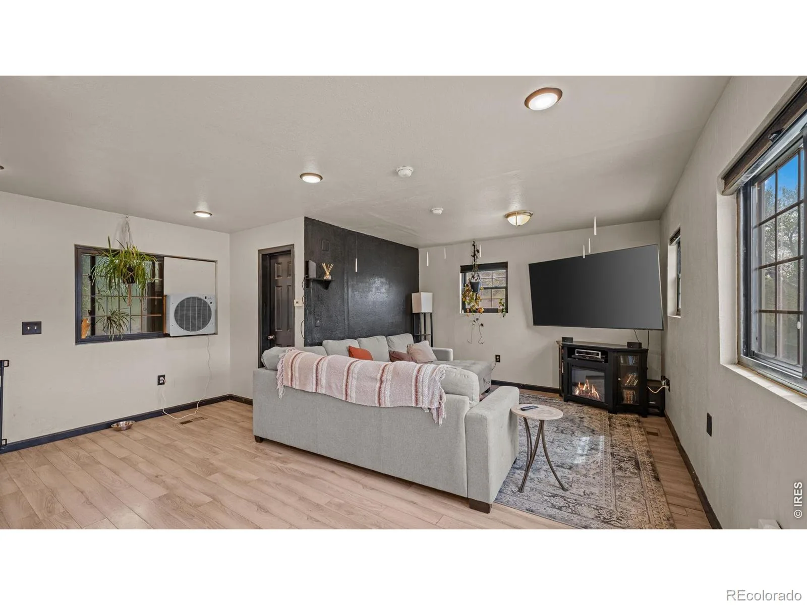 740 Depew Street Lakewood CO 80214 | MLS #REC3875374 07042026002622 1600 3