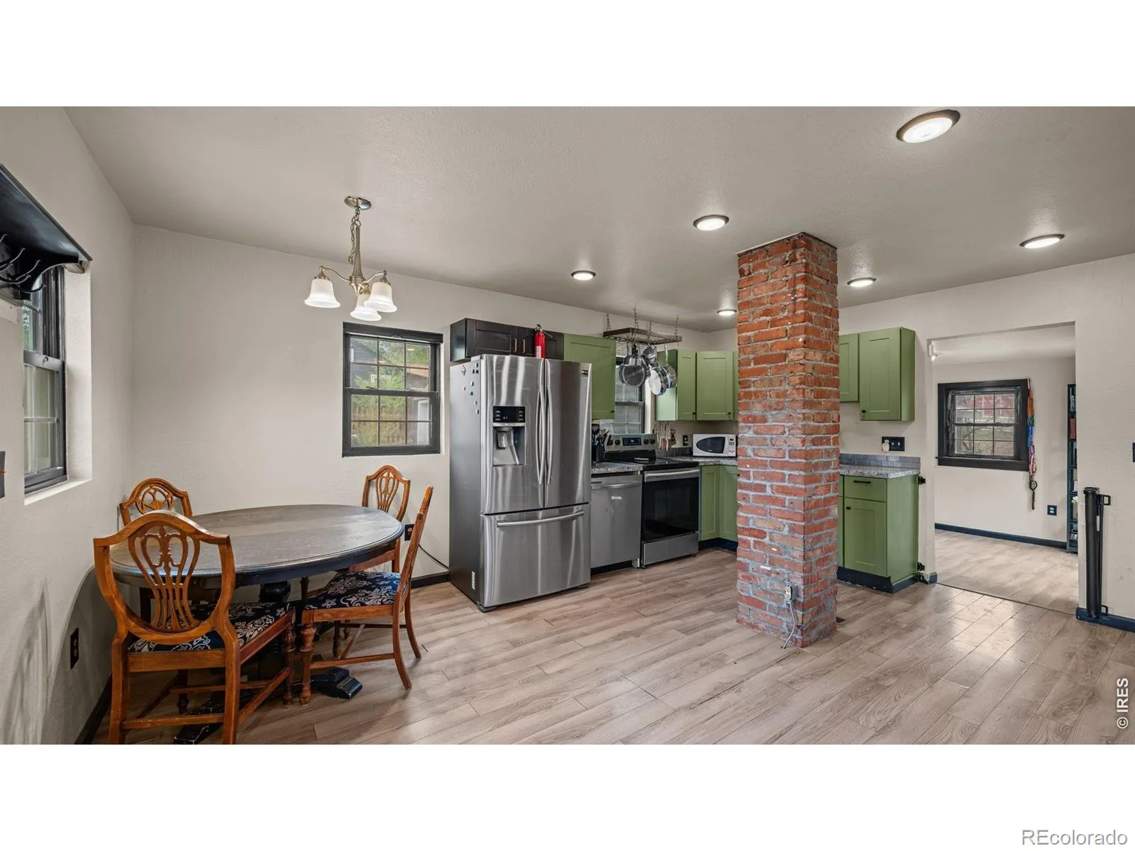 740 Depew Street Lakewood CO 80214 | MLS #REC3875374 07042026002622 1600 5