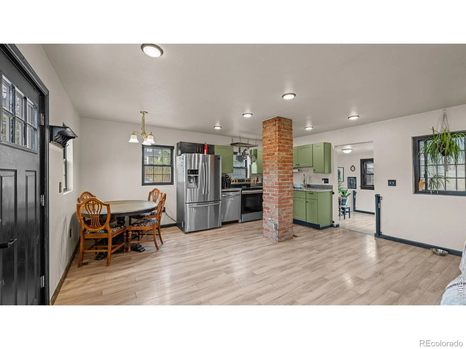 740 Depew Street Lakewood CO 80214 | MLS #REC3875374 07042026002622 1600 8