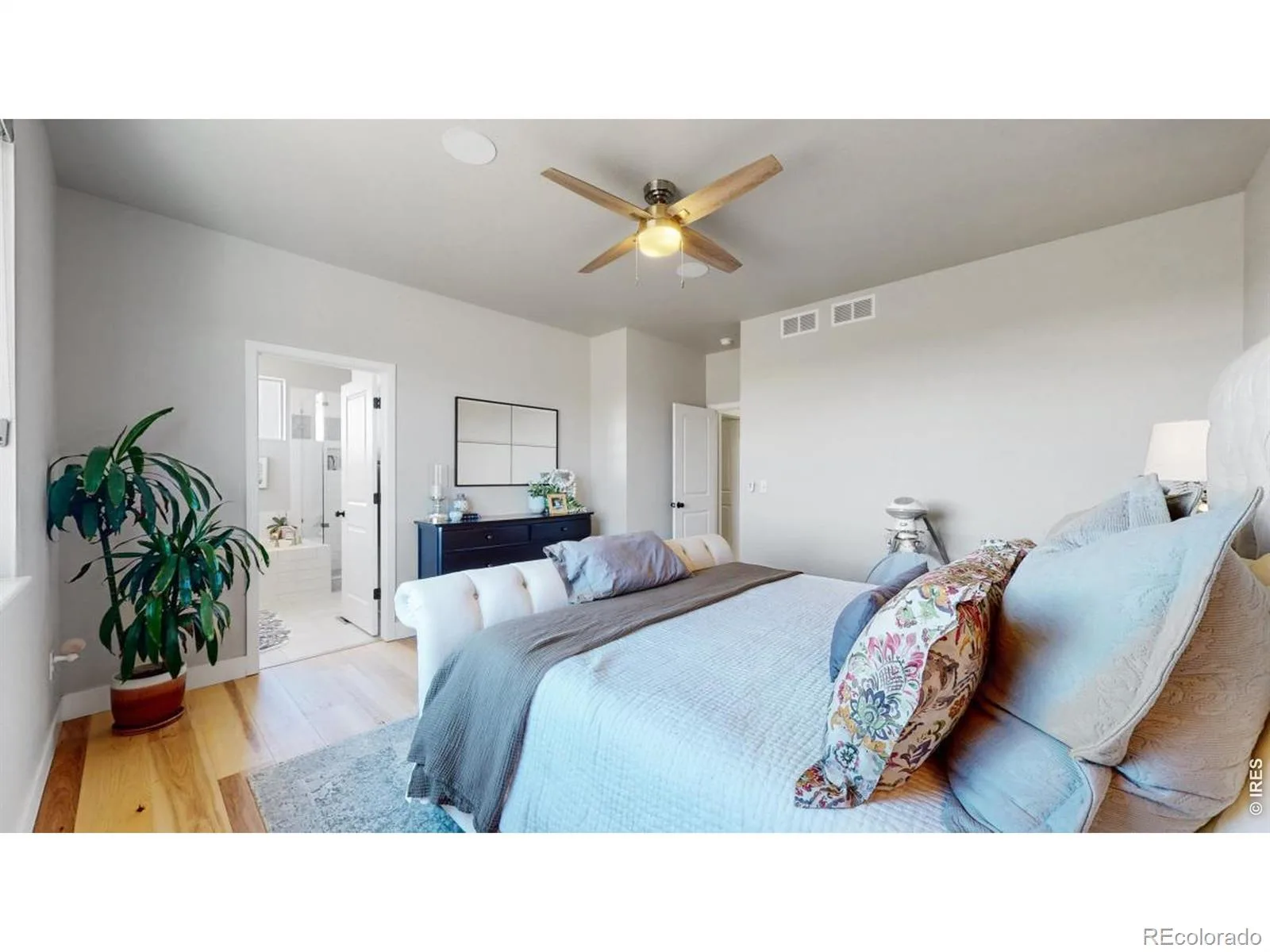 6896 Canosa Street Denver CO 80221 | MLS #RECIR1063310 08062026145215 1600 38