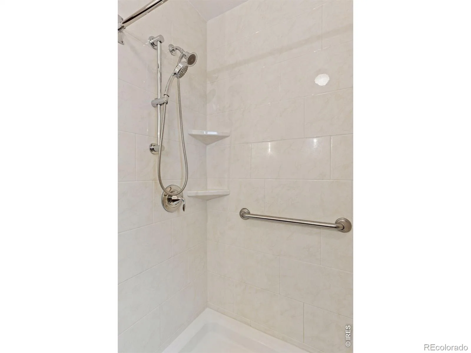 10212 Dowdle Drive Golden CO 80403 | MLS #RECIR1063341 08292026195732 1600 14