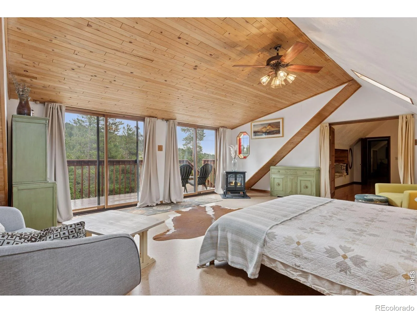 10212 Dowdle Drive Golden CO 80403 | MLS #RECIR1063341 08292026195732 1600 15