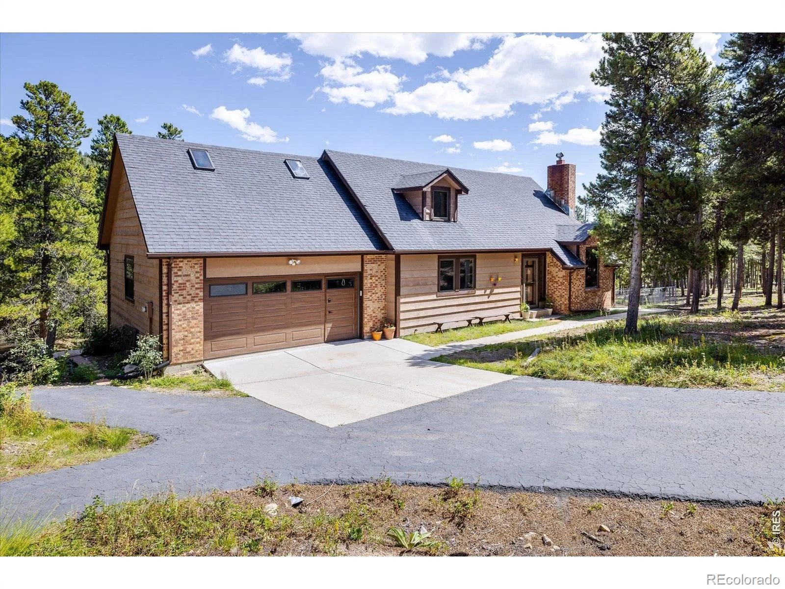 10212 Dowdle Drive Golden CO 80403 | MLS #RECIR1063341 08292026195732 1600 2