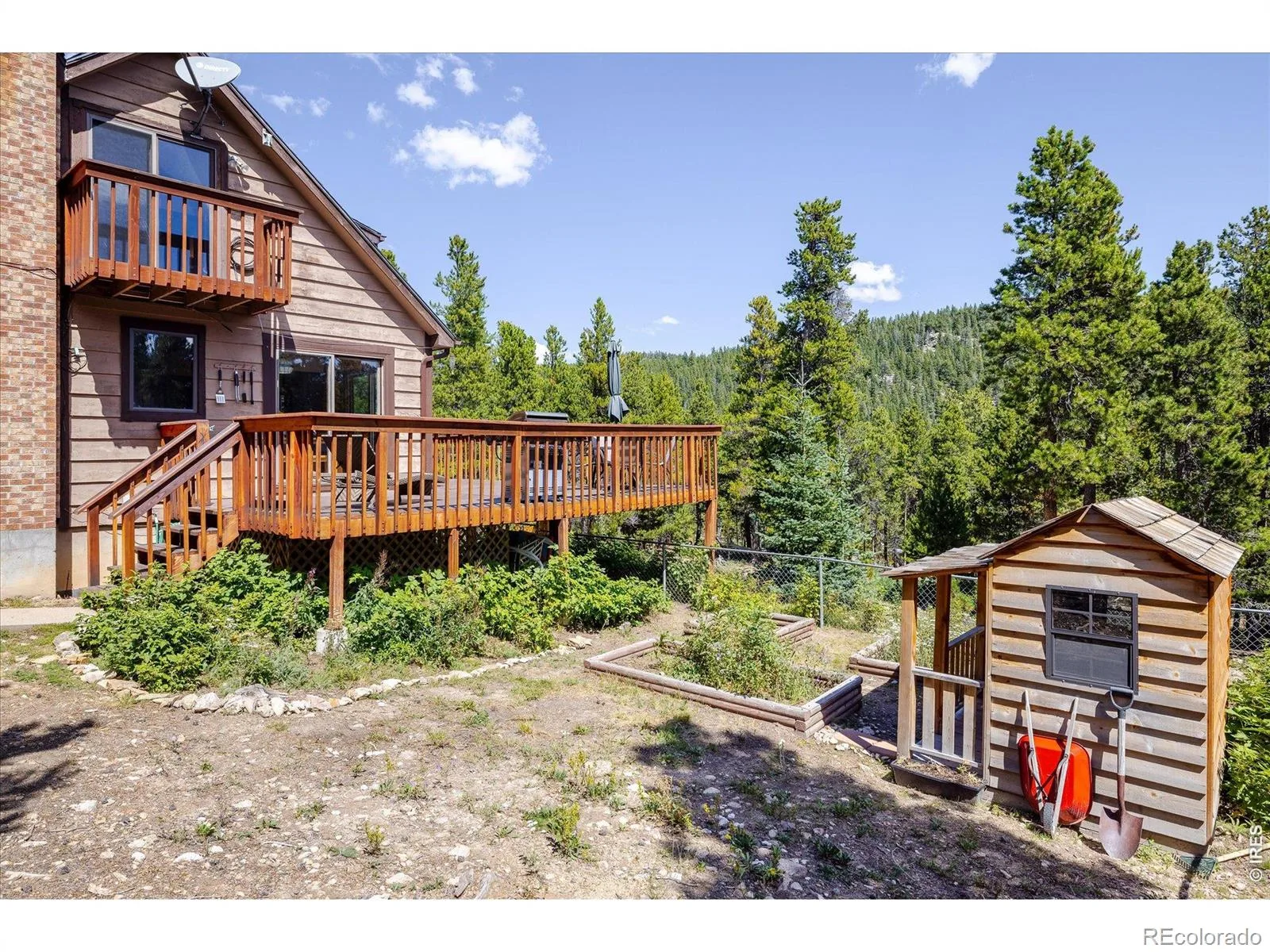 10212 Dowdle Drive Golden CO 80403 | MLS #RECIR1063341 08292026195732 1600 21