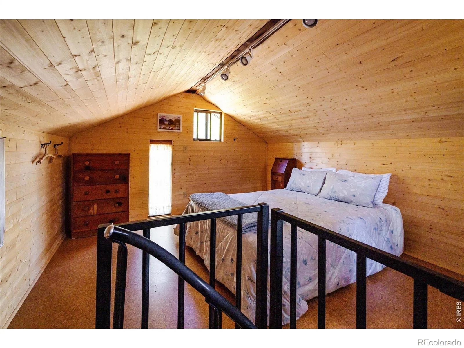 10212 Dowdle Drive Golden CO 80403 | MLS #RECIR1063341 08292026195732 1600 25