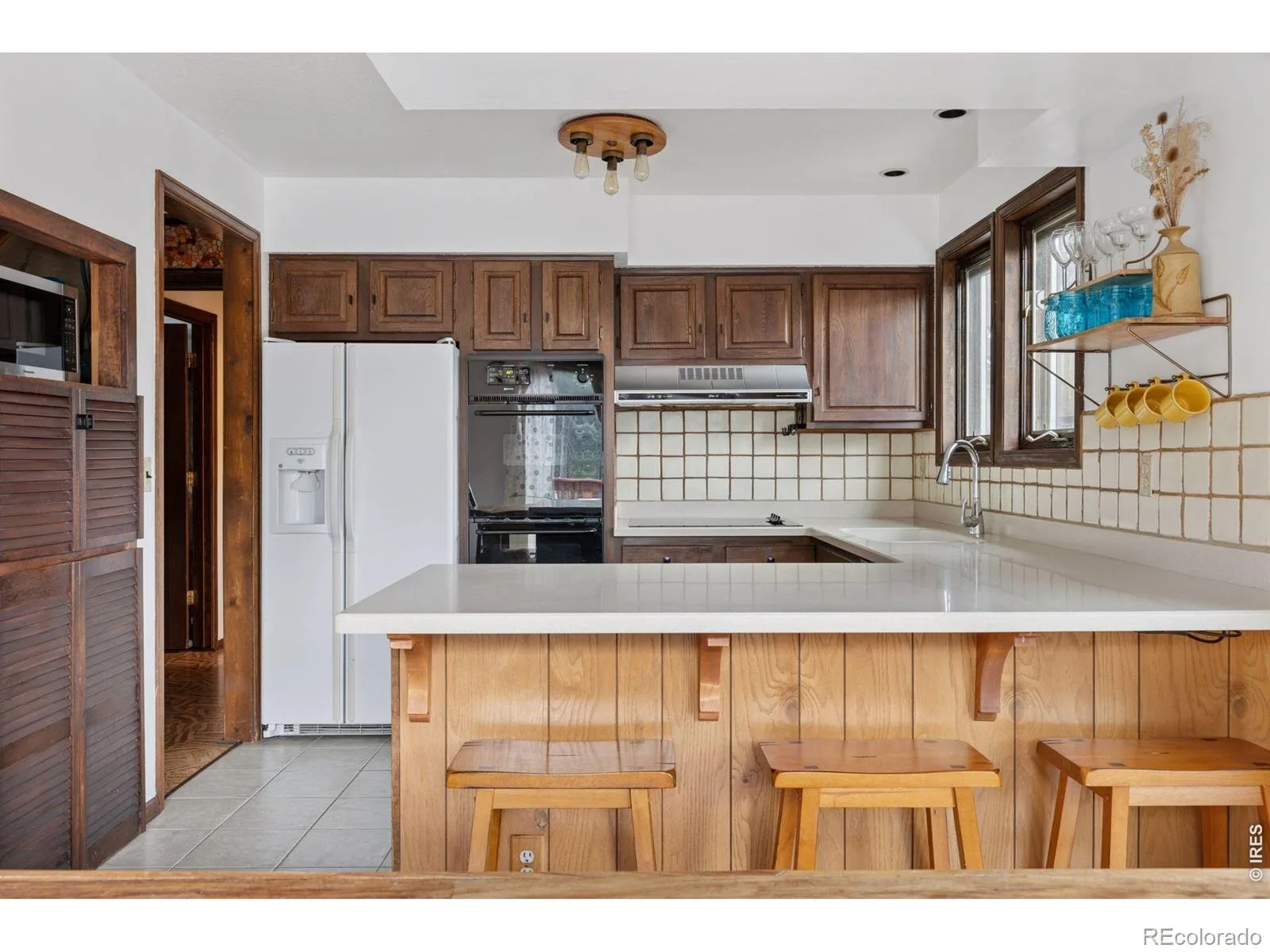 10212 Dowdle Drive Golden CO 80403 | MLS #RECIR1063341 08292026195732 1600 8