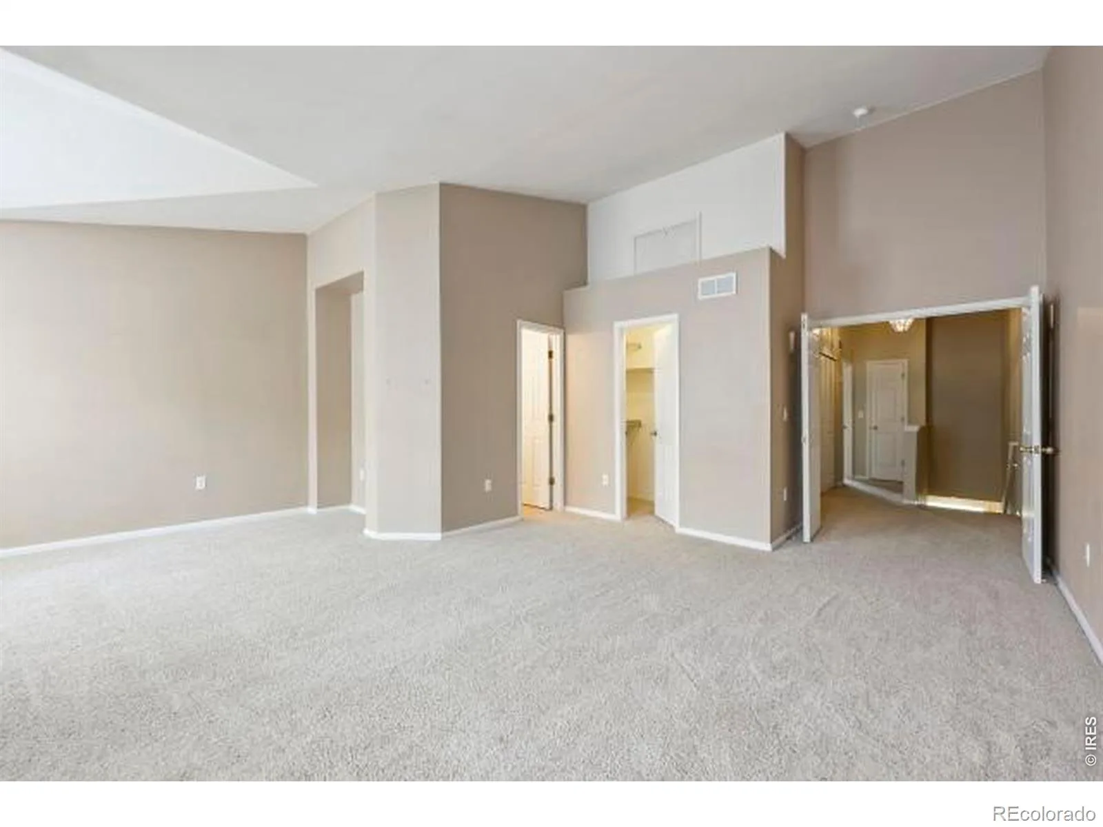 1137 W 112th Avenue #C Westminster CO 80234 | MLS #RECIR1063362 07042026201403 1600 19