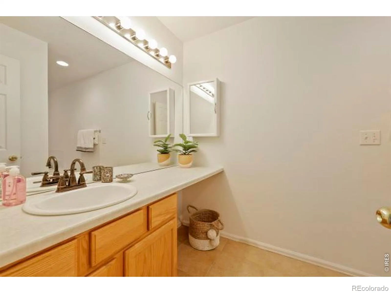 1137 W 112th Avenue #C Westminster CO 80234 | MLS #RECIR1063362 07042026201403 1600 20