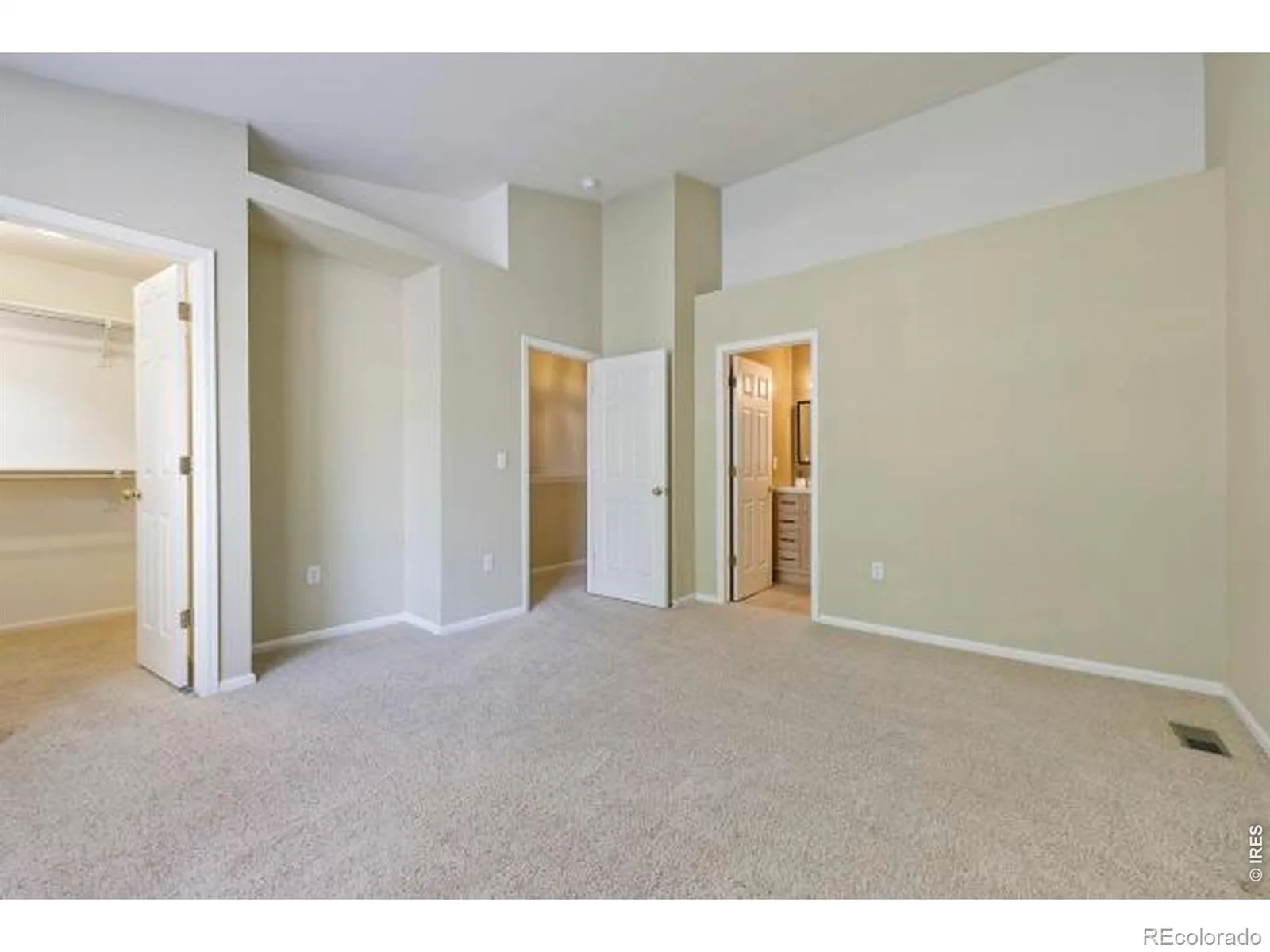 1137 W 112th Avenue #C Westminster CO 80234 | MLS #RECIR1063362 07042026201403 1600 25