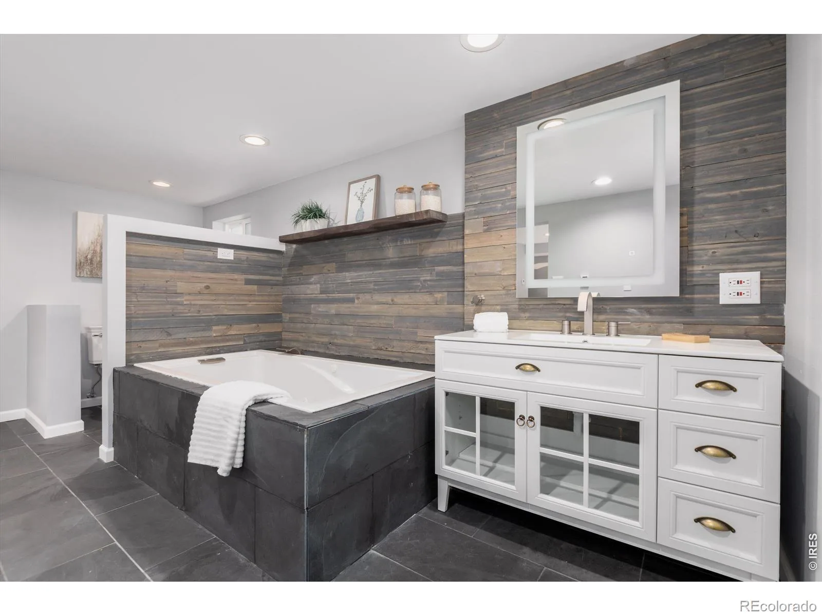 9525 W 11th Avenue Denver CO 80215 MLS #RECIR1063400 07062026161530 1600 16