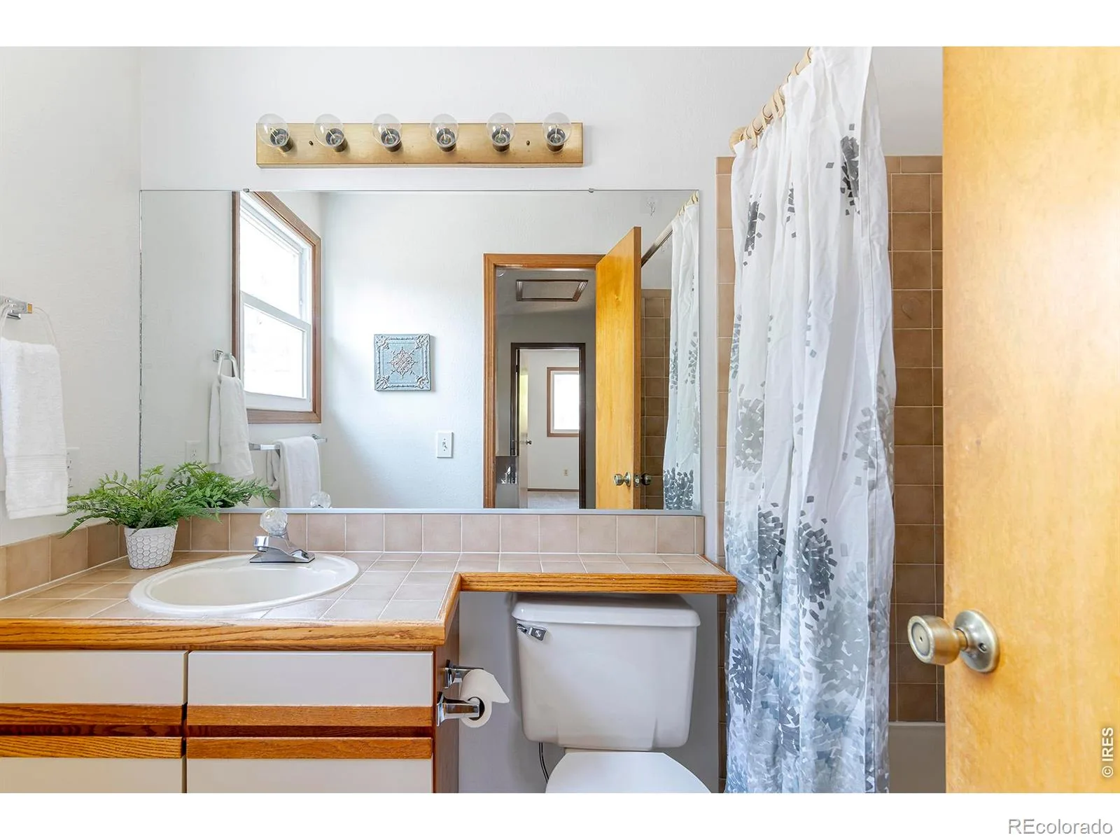 1901 Red Cloud Road Longmont CO 80504 | MLS #RECIR1063472 08172026175641 1600 31