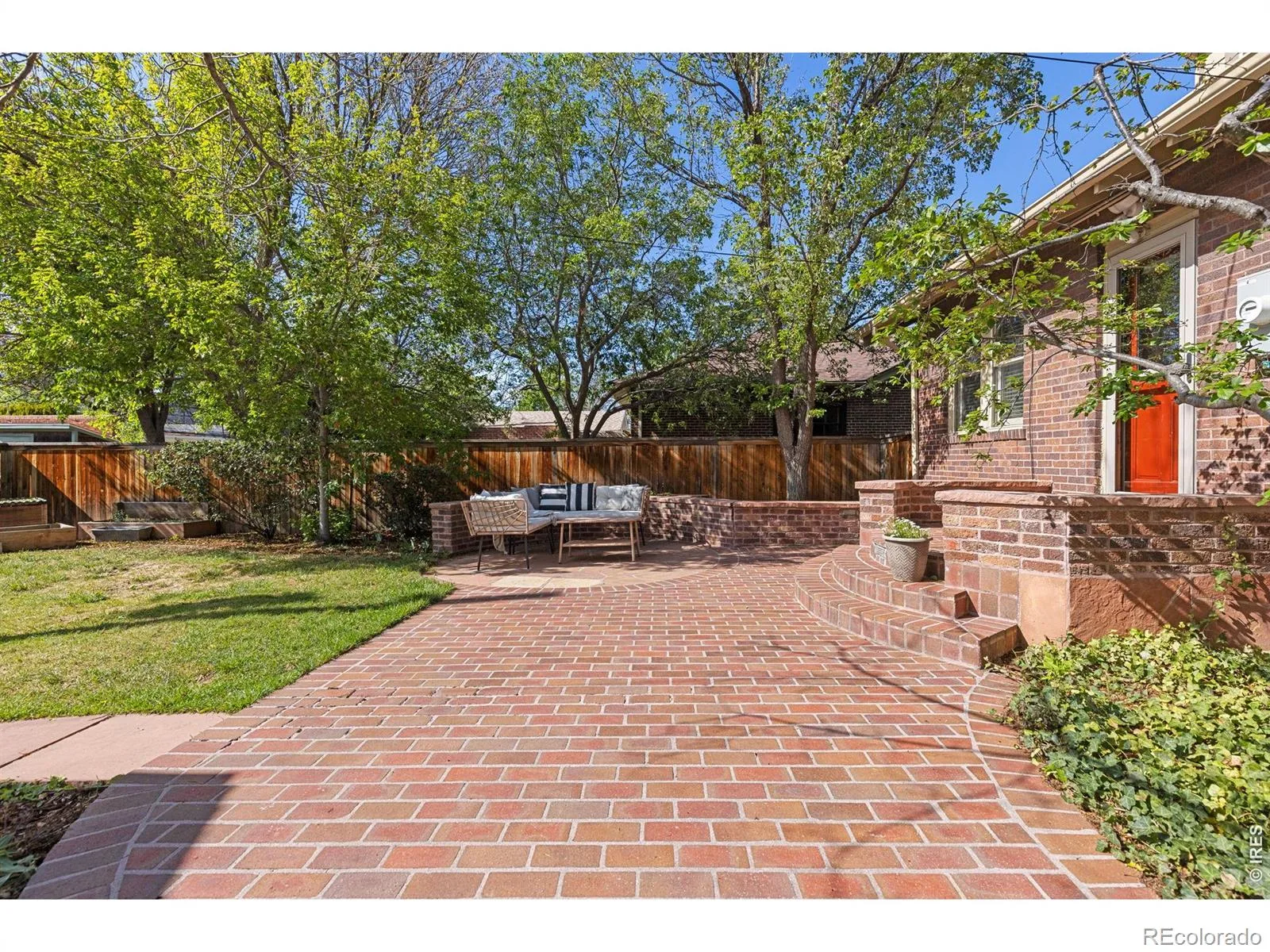 2257 Ivanhoe Street Denver CO 80207 MLS #RECIR1063484 07072026160013 1600 26