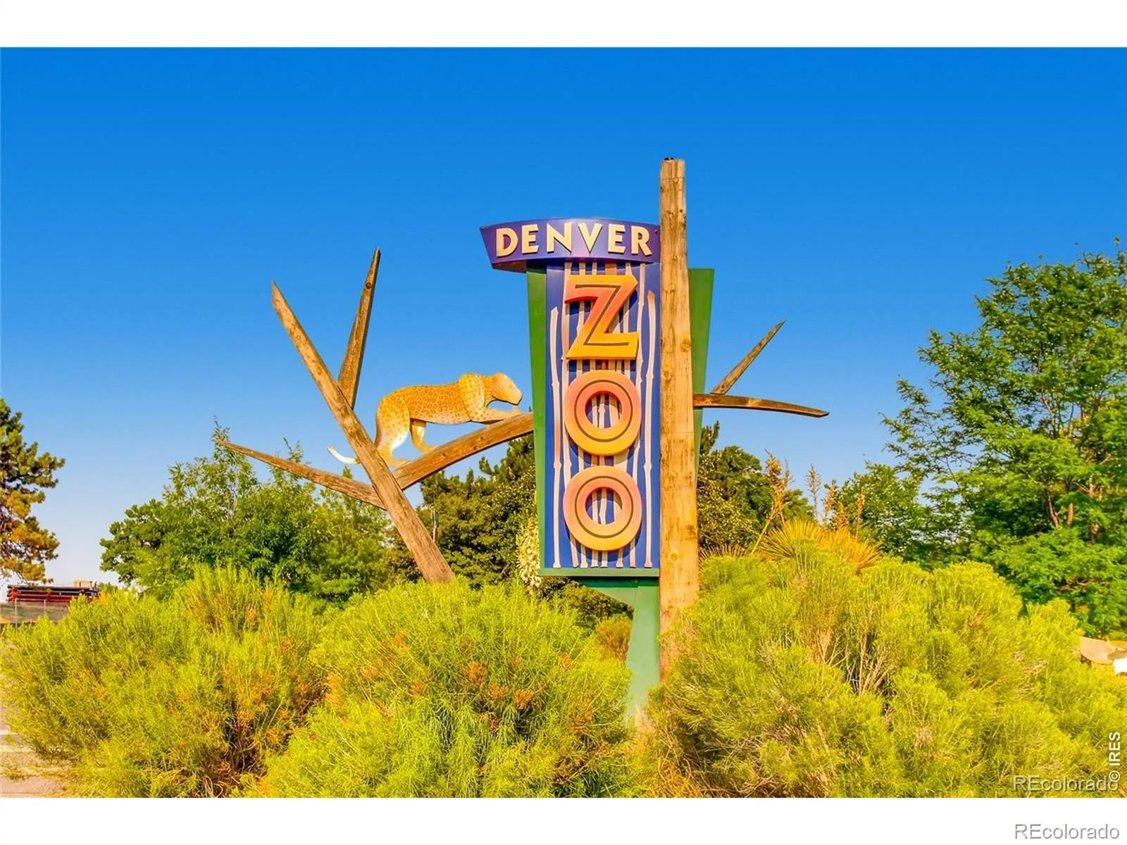 2257 Ivanhoe Street Denver CO 80207 MLS #RECIR1063484 07072026160013 1600 36