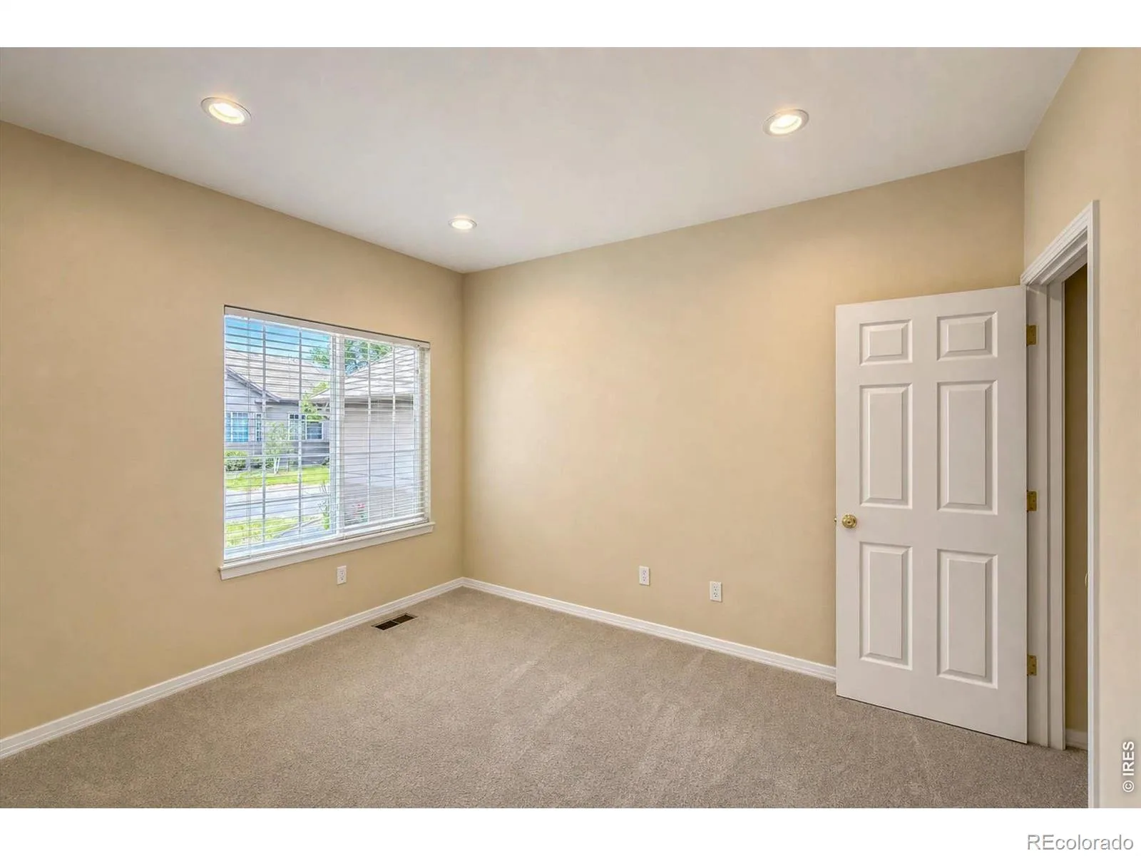 3963 Da Vinci Drive Longmont CO 80503 | MLS #RECIR1063580 07102026111214 1600 20