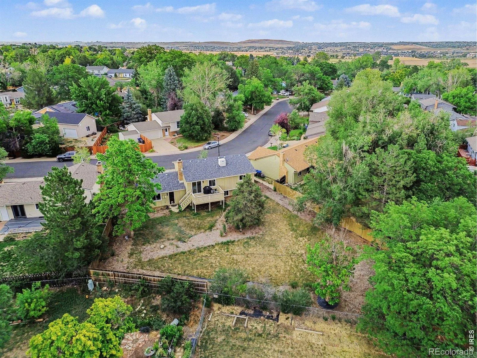 911 Harrison Drive Lafayette CO 80026 | MLS #RECIR1063583 07082026165538 1600 20